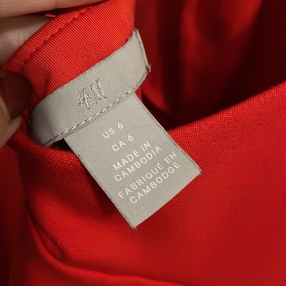 H&M red skater dress. size 6 - Picture 3 of 3